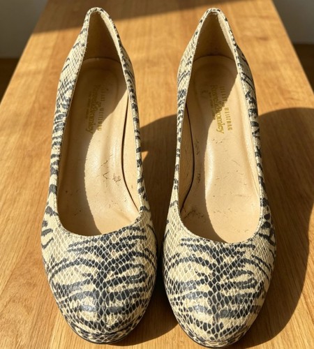 Russell bromley stuart - &,