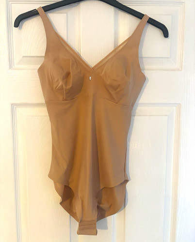 Triumph beige firm shaping - beige,