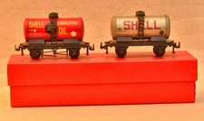 2x Trix Twin Tankers- 1x Shell lubricating oil red- 1x Shell silver-V.GOOD-BOXED