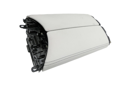 Armrests center armrest