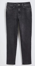 MILEY HIGH WAISTED MOM JEANS