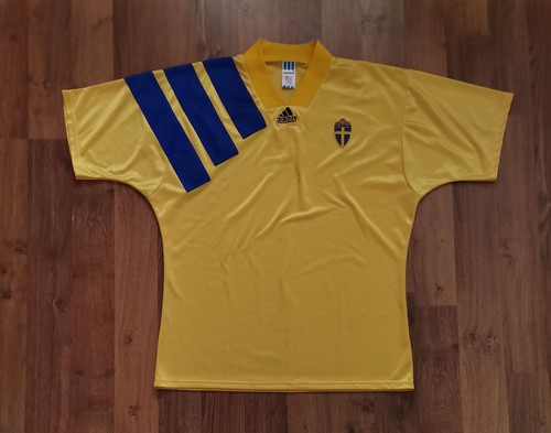 Vintage 90s adidas - vintage,