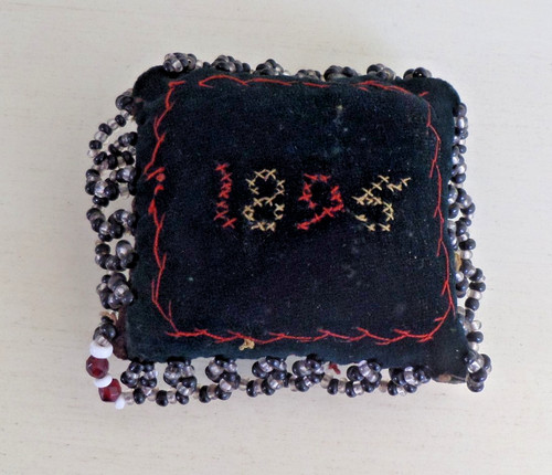 Small 1895 beadwork - small,