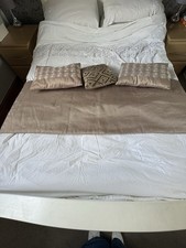 Bed Runner And Scatter Cushion Set