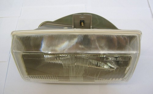Peugeot 305 front headlight - peugeot,