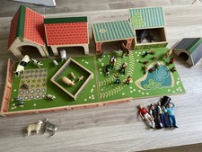 Early Learning Centre Wooden Classic Farm Set