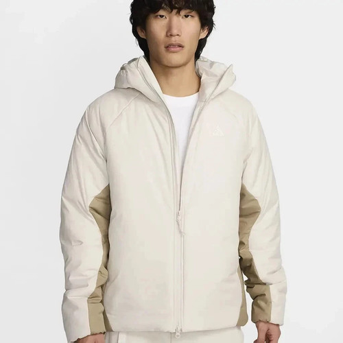 Size large nike acg - large,