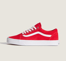 Vans Old Skool Shoes in Red