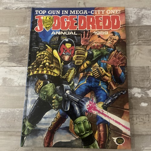 Judge dredd annual 1989 rogue - judge,