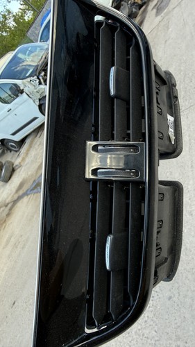 Jaguar x760 2015 - 2015-2019, front