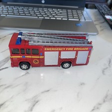 Husky Corgi 13cm Long Diecast