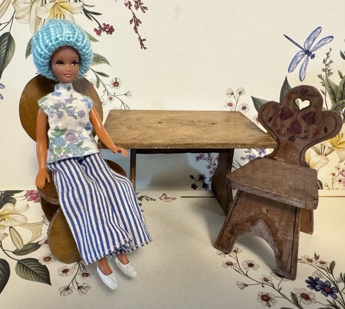 Vintage handmade doll house - vintage,