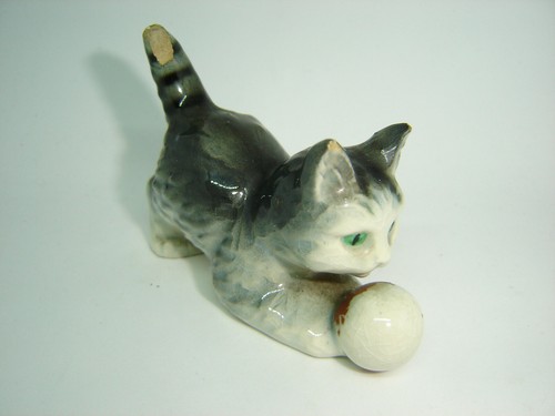 Vintage foreign porcelain cat - vintage,