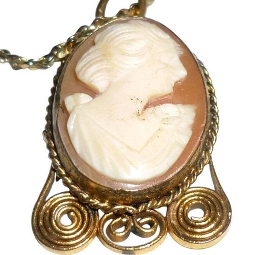 Vintage gold tone filigree - tone,