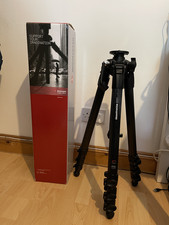 Manfrotto 057 Carbon Fibre Geared Tripod – 4 Section – Large Format – Light Use