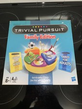 Trivial Pursuit Family Edition Board Game 2011 Edition **VGC & COMPLETE**