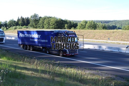 Truck photo volvo - truck,