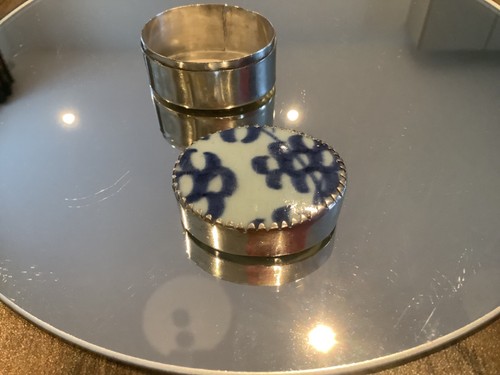 Vintage white metal - white,