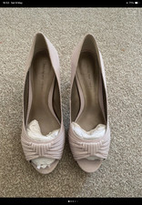 Jacques Vert Beige cream shoes
