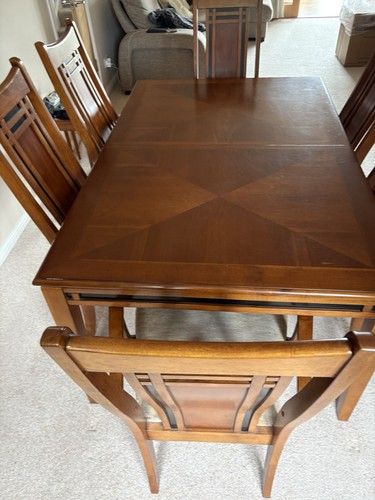 Yew dining room extendable - room,