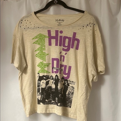 Def leppard graphic tee - graphic,
