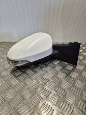 2013 Toyota Yaris Right Offside Wing Mirror White Electric 