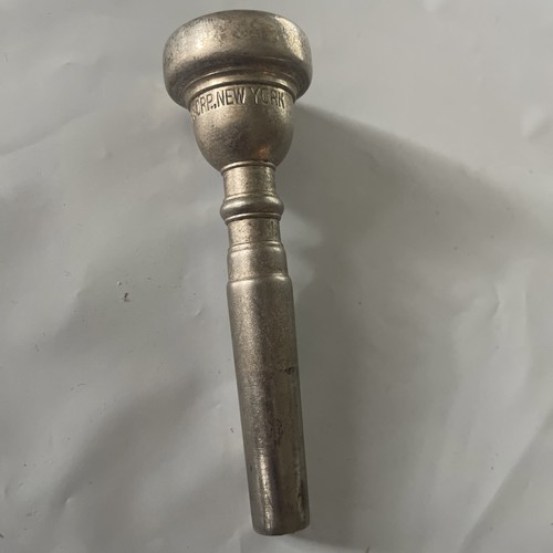 Vintage vincent bach corp new - vincent,