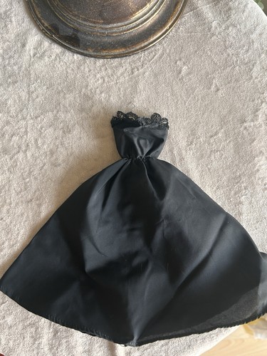 Vintage sindy doll black - vintage,
