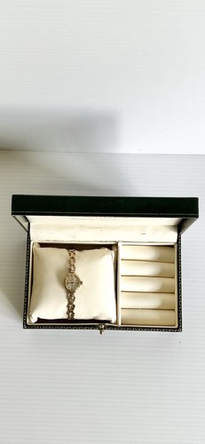 Sovereign 9ct 375 yellow gold - 375,