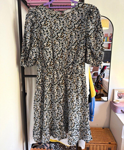 Papaya size black floral - size, 12