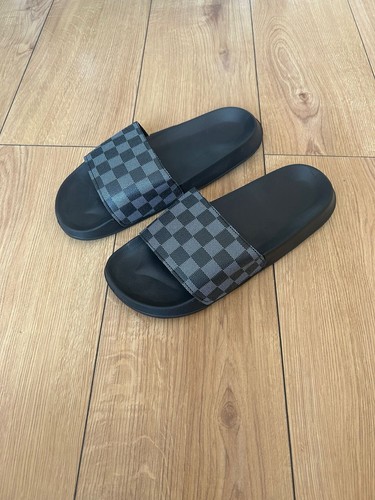Black grey checkerboard - grey,