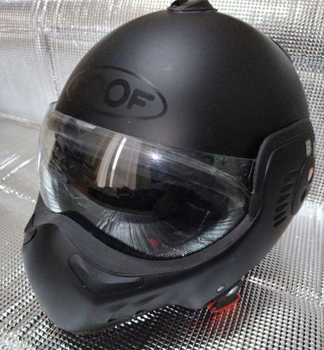 Roof boxer helmet - roof, with
