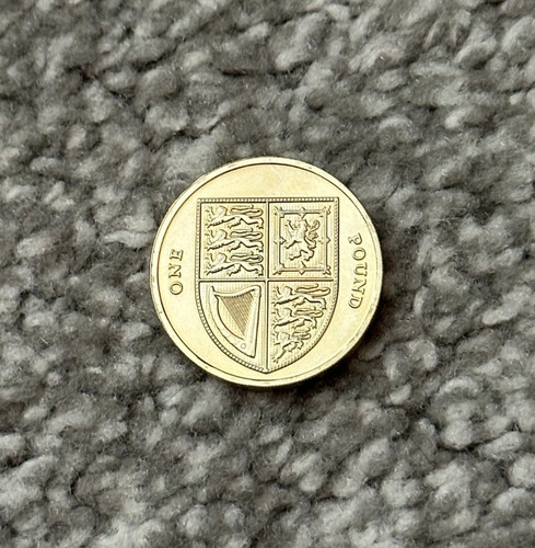 2016 royal shield - arms, £1