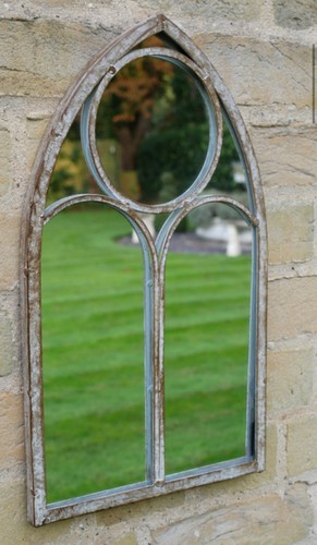 Small arched gothic style - arched,