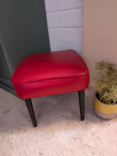 Mid century red vinyl - red,
