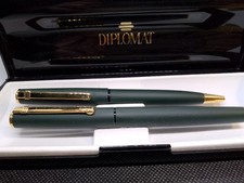 Diplomat Fountain and