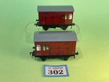 HORNBY DUBLO Two 32060 HORSE BOXES D1  (B.R.) GC, 3 Rail, No Box.