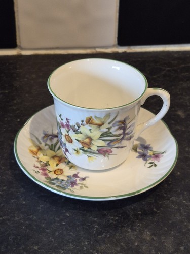 Crown staffordshire fine bone - staffordshire,