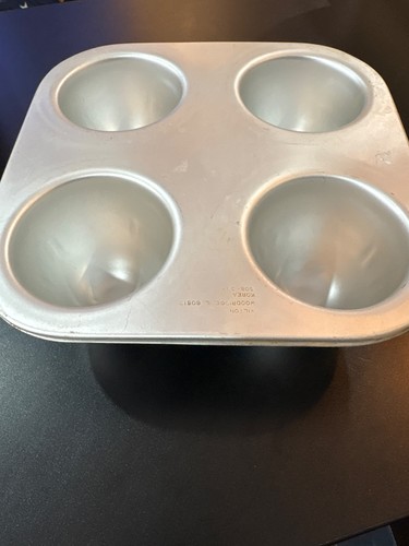 Wilton cake pan wonder - pan, mold