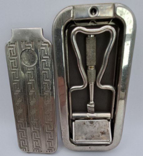 Antique rolls razor - –, art