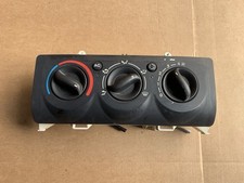 Renault Clio MK2 2001 - 2005