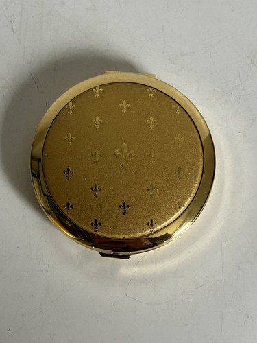 Unused stratton compact powder - stratton,
