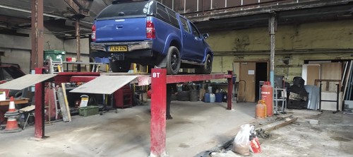 Post car lift vehicle - car,