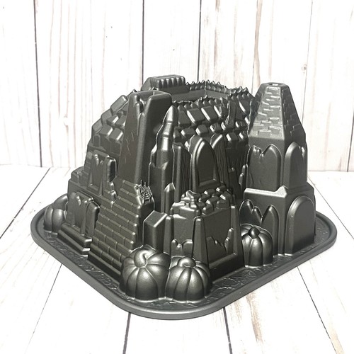 Nordic ware haunted manor - ware,