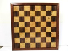 ANTIQUE CHESS BOARD ENGLISH