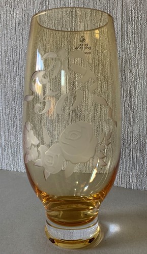 Royal doulton glass vase - royal,