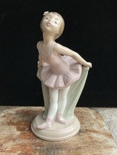 NAO By Lladro “My Recital” Ballerina Girl Porcelain Figurine 1991