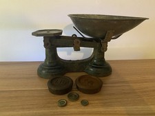 Antique Vintage Solid Metal Weighing Balance Kitchen Scales With Weights