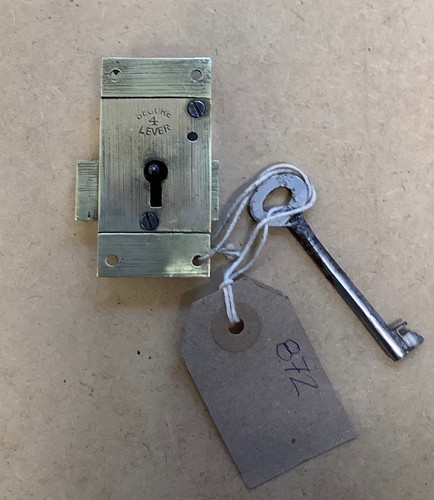 Small brass furniture - (872),