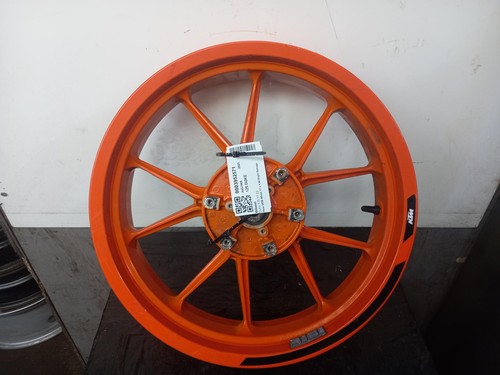Ktm 125 duke - rear, wheel